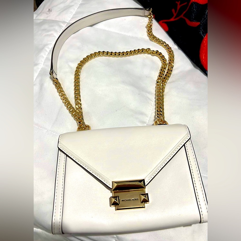Micheal kors bag brand new !!